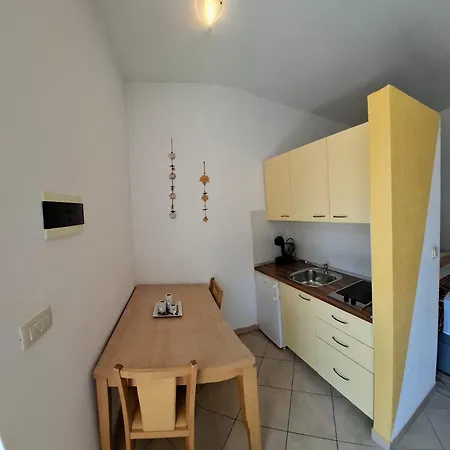 Studio Apartman Latica Split Room photo