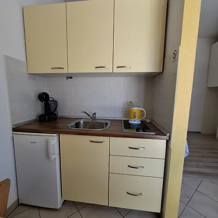 Studio Apartman Latica Split Exterior photo